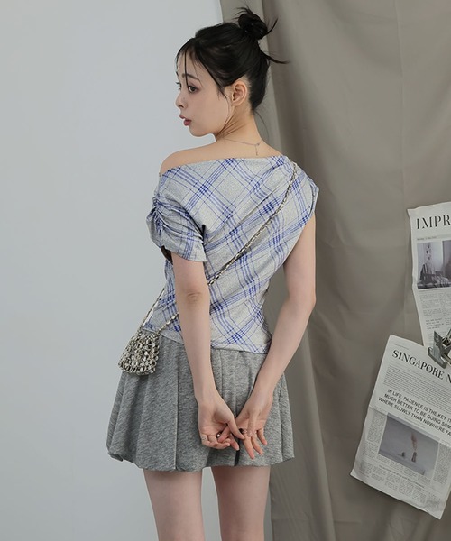 Ulysses(ユリシス)の「チェックアシメワンショルダートップス(Tシャツ/カットソー・レディース・グレー/ネイビー・F)」の14枚目の写真