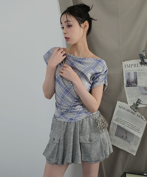 Ulysses(ユリシス)の「チェックアシメワンショルダートップス(Tシャツ/カットソー・レディース・グレー/ネイビー・F)」の18枚目の写真