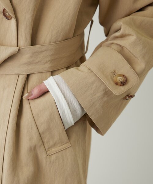 LOUNGEDRESS（ラウンジドレス）の「タフタトレンチコート（トレンチコート・レディース・ベージュ/オフホワイト・FREE）」の18枚目の写真