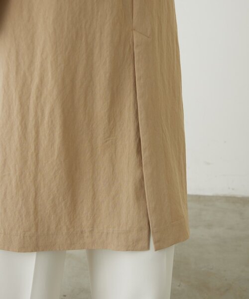 LOUNGEDRESS（ラウンジドレス）の「タフタトレンチコート（トレンチコート・レディース・ベージュ/オフホワイト・FREE）」の21枚目の写真