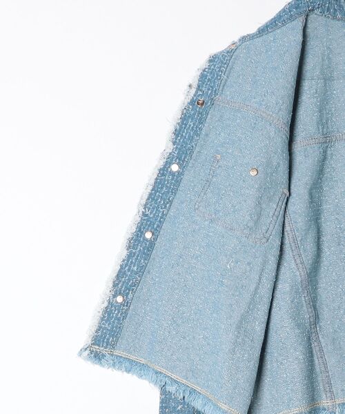 Guess（ゲス）の「AMANDINA Jacket ジャケット（ノーカラージャケット・レディース・インディゴブルー・X-SMALL/MEDIUM/SMALL）」の8枚目の写真