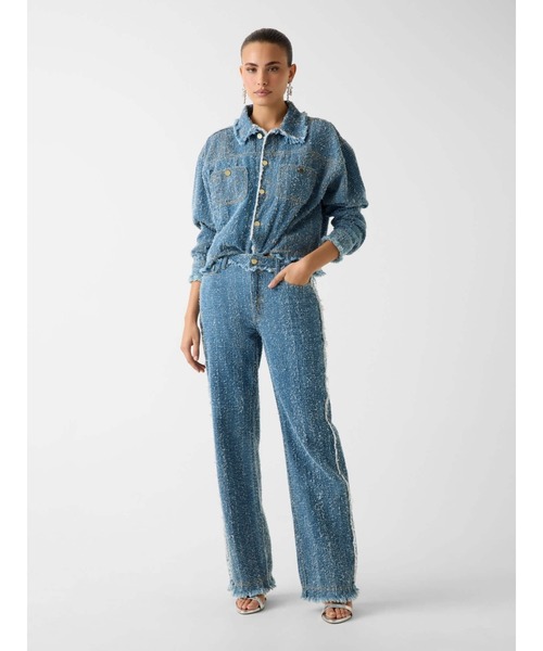 Guess（ゲス）の「AMANDINA Jacket ジャケット（ノーカラージャケット・レディース・インディゴブルー・X-SMALL/MEDIUM/SMALL）」の4枚目の写真