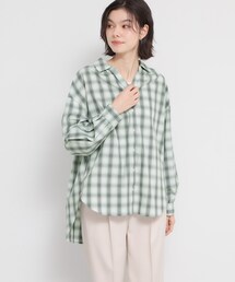【後ろ姿もサマになる】バックシャーリングシャツ