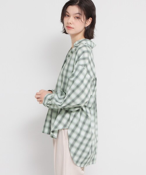 THE SHOP TK （ザ ショップ ティーケー ）の「【後ろ姿もサマになる】バックシャーリングシャツ（シャツ/ブラウス・レディース・ネイビー/グリーン系2/ライトブルー/ピンク系その他・12/13）」の10枚目の写真