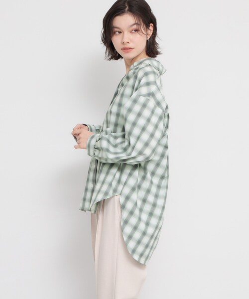 THE SHOP TK （ザ ショップ ティーケー ）の「【後ろ姿もサマになる】バックシャーリングシャツ（シャツ/ブラウス・レディース・ネイビー/グリーン系2/ライトブルー/ピンク系その他・12/13）」の11枚目の写真