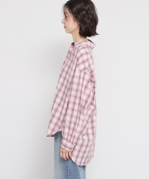 THE SHOP TK （ザ ショップ ティーケー ）の「【後ろ姿もサマになる】バックシャーリングシャツ（シャツ/ブラウス・レディース・ネイビー/グリーン系2/ライトブルー/ピンク系その他・12/13）」の20枚目の写真