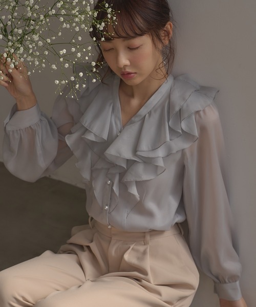 INGNI SOELA（イングソエラ）の「【INGNI　SOELA】フリルブラウス／WEB限定（シャツ/ブラウス・レディース・ブルー系/ブラック/オフホワイト・FREE）」の15枚目の写真