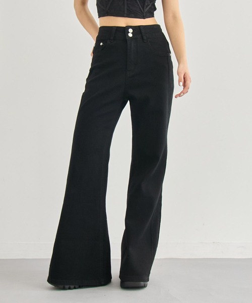 ANAP(アナップ)の「細見えサイドラインフレアデニムパンツ(デニムパンツ・レディース・ブラック/ベージュ/ブルー・M/S)」の5枚目の写真