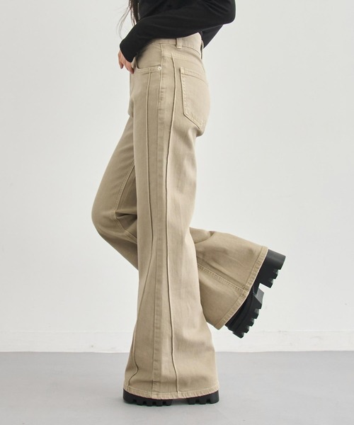 ANAP(アナップ)の「細見えサイドラインフレアデニムパンツ(デニムパンツ・レディース・ブラック/ベージュ/ブルー・M/S)」の13枚目の写真