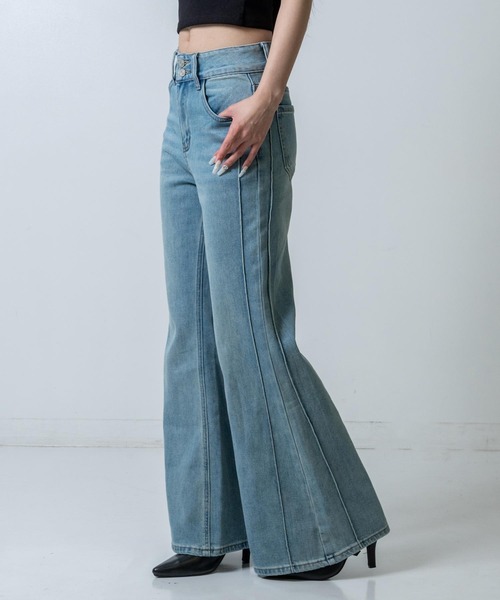 ANAP(アナップ)の「細見えサイドラインフレアデニムパンツ(デニムパンツ・レディース・ブラック/ベージュ/ブルー・M/S)」の17枚目の写真