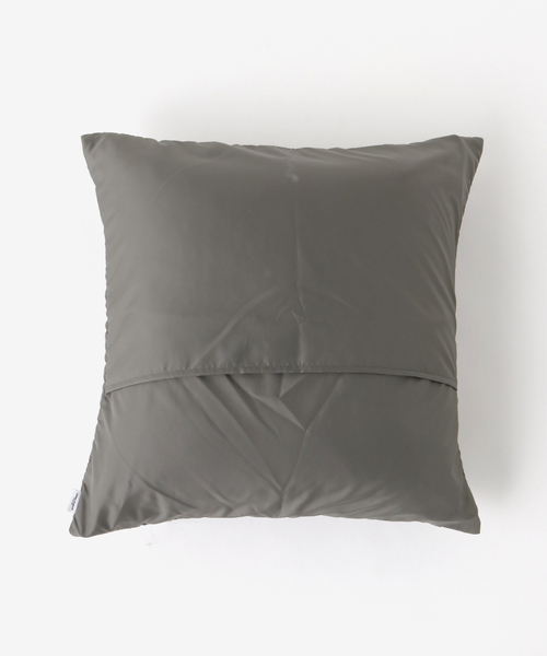 journal standard Furniture （ジャーナルスタンダードファニチャー）の「PADDET CUSHION　クッションカバー 45cm（クッション/クッションカバー・レディース・カーキ/ベージュ・FREE）」の6枚目の写真