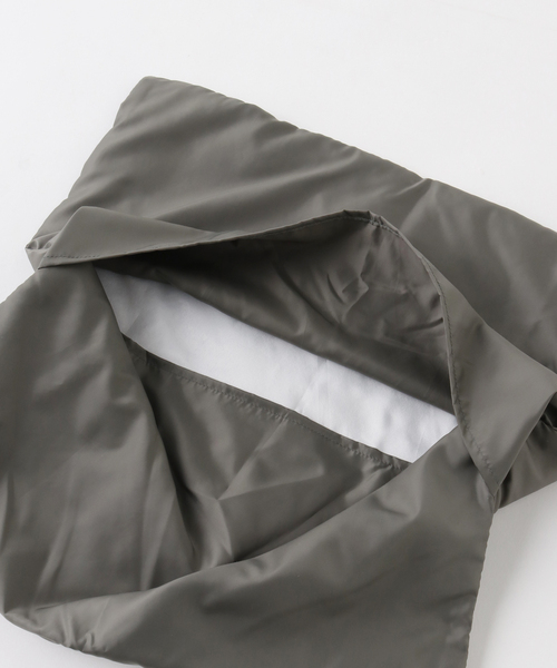 journal standard Furniture （ジャーナルスタンダードファニチャー）の「PADDET CUSHION　クッションカバー 45cm（クッション/クッションカバー・レディース・カーキ/ベージュ・FREE）」の11枚目の写真