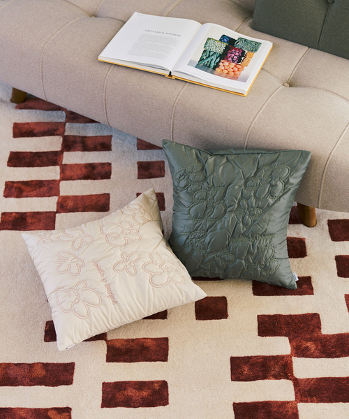 journal standard Furniture （ジャーナルスタンダードファニチャー）の「PADDET CUSHION　クッションカバー 45cm（クッション/クッションカバー・レディース・カーキ/ベージュ・FREE）」の16枚目の写真