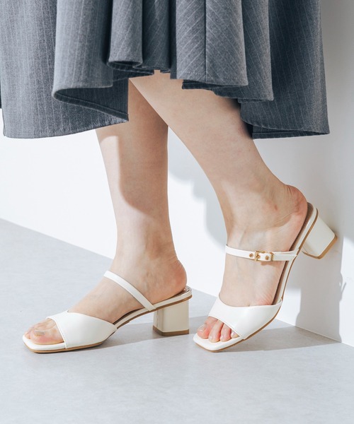 EVOL(イーボル)の「【S-LLサイズ展開・クッション入り】スクエアストラップブロックヒールサンダル JA5965(サンダル・レディース・アイボリー/ブラック/ベージュ・M/S/LL/L)」の6枚目の写真