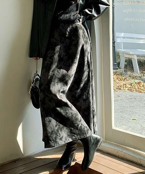 &soiree(アンドソワレ)の「スモークモチーフフレアースカート(スカート・レディース・ブラック・SMALL/MEDIUM/LARGE)」の1枚目の写真