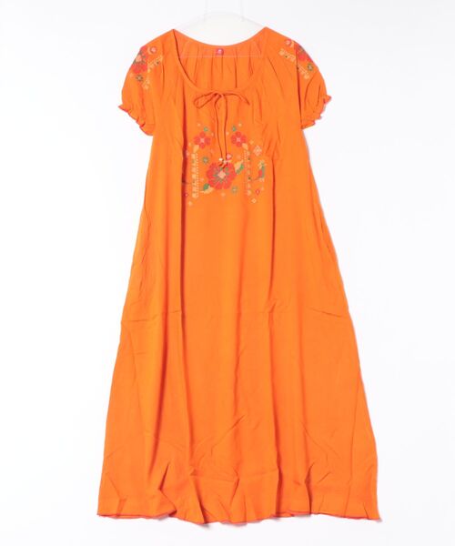 チャイハネ(チャイハネ)の「【チャイハネ】花刺繍クロスステッチワンピース(ワンピース・レディース・ブルー/ホワイト/オレンジ・FREE)」の1枚目の写真