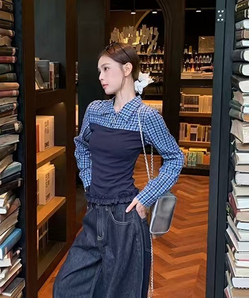 AsheKsha(アシクシャ)の「レトロで甘いトップス(シャツ/ブラウス・レディース・ネイビー・M)」の1枚目の写真