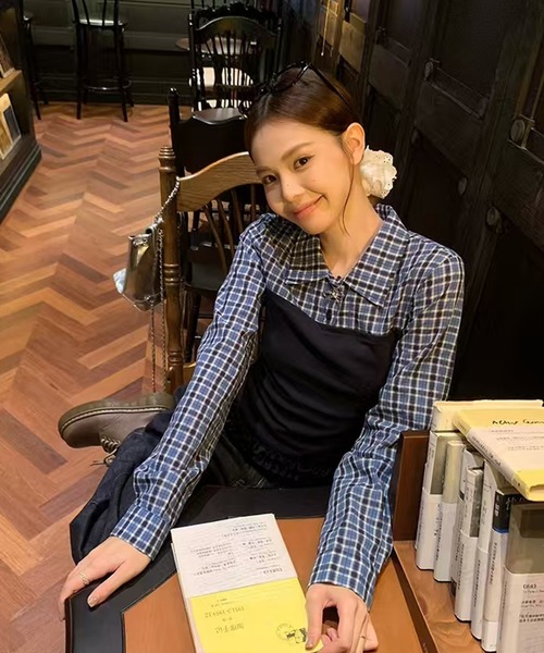 AsheKsha(アシクシャ)の「レトロで甘いトップス(シャツ/ブラウス・レディース・ネイビー・M)」の8枚目の写真