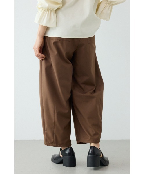 RODEO CROWNS WIDE BOWL（ロデオクラウンズワイドボウル）の「コクーンタックパンツ（スラックス・レディース・グレー/ブラック/ブラウン・SMALL/MEDIUM）」の11枚目の写真