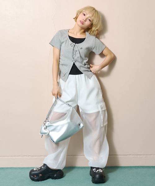 LOVETOXIC(ラブトキシック)の「【新色入荷♪】レースアップテレコ半袖T(Tシャツ/カットソー・キッズ・トップグレー/ブラック/サックスブルー/オフホワイト/ブラウン・S:140cm/130cm/M:150cm/L:160cm/M/L/SS/S)」の13枚目の写真