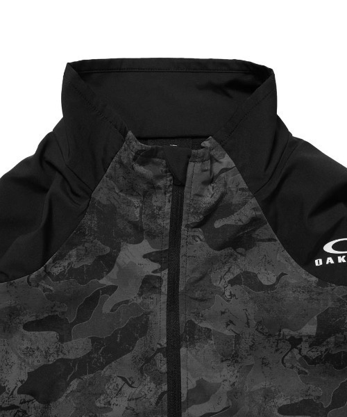 OAKLEY(オークリー)の「オークリー YTR CLOTH JKT 11.0(ナイロンジャケット・キッズ・ブラック/ブラウン/ホワイト・130cm/140cm/150cm/160cm)」の7枚目の写真
