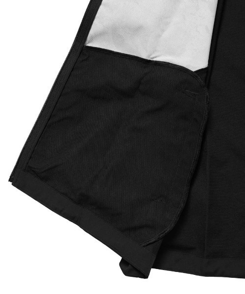 OAKLEY(オークリー)の「オークリー YTR CLOTH JKT 11.0(ナイロンジャケット・キッズ・ブラック/ブラウン/ホワイト・130cm/140cm/150cm/160cm)」の9枚目の写真