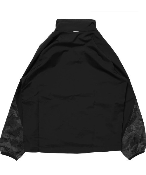 OAKLEY(オークリー)の「オークリー YTR CLOTH JKT 11.0(ナイロンジャケット・キッズ・ブラック/ブラウン/ホワイト・130cm/140cm/150cm/160cm)」の6枚目の写真