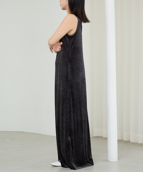 IENA LA BOUCLE（イエナラブークル）の「IENA LA BOUCLE トリアセベロアタンクワンピース（ワンピース・レディース・ホワイト/ブラック・38/36）」の6枚目の写真