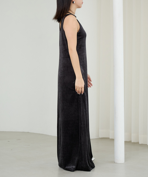 IENA LA BOUCLE（イエナラブークル）の「IENA LA BOUCLE トリアセベロアタンクワンピース（ワンピース・レディース・ホワイト/ブラック・38/36）」の8枚目の写真