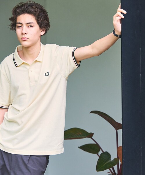FRED PERRY(フレッドペリー)の「<FRED PERRY>ツインティップ ポロシャツ(Tシャツ/カットソー・メンズ・オフホワイト/ナチュラル/ブラック/オリーブ/ワイン/ケリーグリーン/ネイビー/ダークグレー/その他2/その他1・M/L/XL)」の2枚目の写真