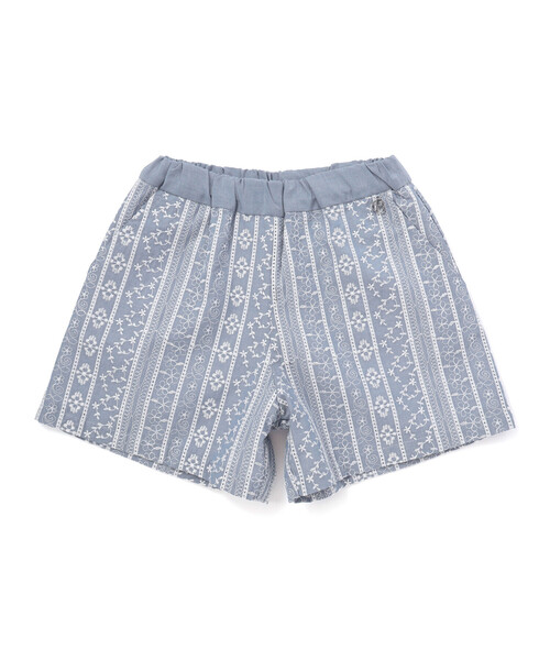 BeBe(ベベ)の「【お揃い】シャンブレーレース刺しゅうストライプショートパンツ(その他パンツ・キッズ・レッド系その他/ブルー系その他・110cm/120cm/140cm/150cm/130cm)」の2枚目の写真