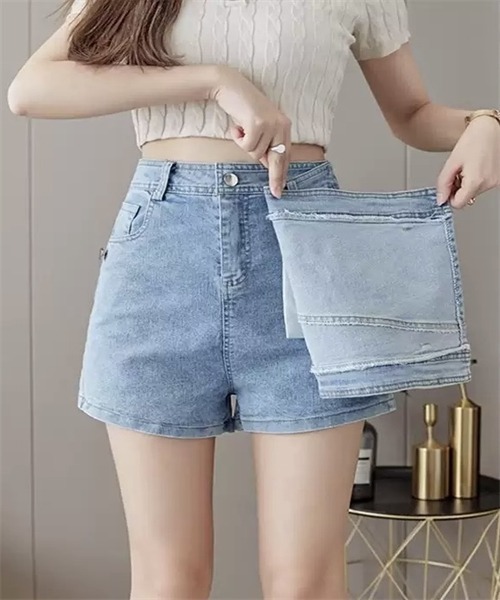 Dream garden（ドリームガーデン）の「ラップスカート風でデニムショートパンツ（デニムパンツ・レディース・ブルー・M/L/XL/2XL/3XL/S）」の12枚目の写真