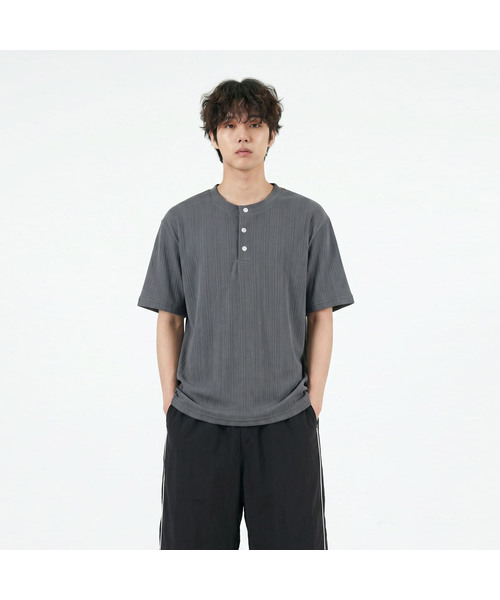 UMM(ウム)の「サマー ボタンヘンリーネック スパン半袖Tシャツ 4COLOR(Tシャツ/カットソー・メンズ・スカイブルー/ホワイト/チャコール/ブラック・LARGE/X-LARGE/XX-LARGE)」の3枚目の写真