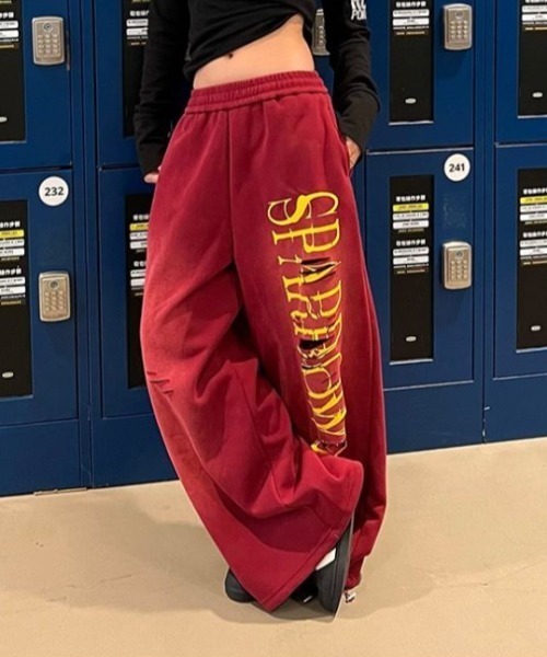 Lis ardent(リスアルダン)の「【Y2K/ストリート】ダメージ加工ロゴプリントワイドスウェットパンツ ビッグロゴルーズスウェットパンツ(スウェットパンツ・レディース・レッド/ブルー・M)」の17枚目の写真