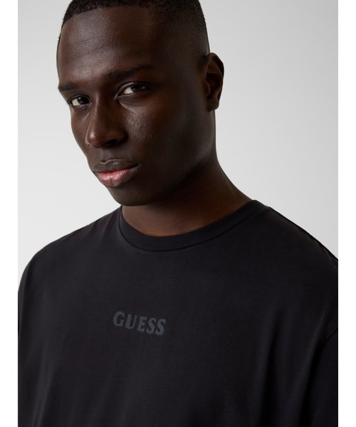 Guess(ゲス)の「QUATTRO G Mist Tee Tシャツ 半袖 バックプリント(Tシャツ/カットソー・メンズ・ブラック/ホワイト・SMALL/MEDIUM/LARGE/X-LARGE/XX-LARGE)」の4枚目の写真