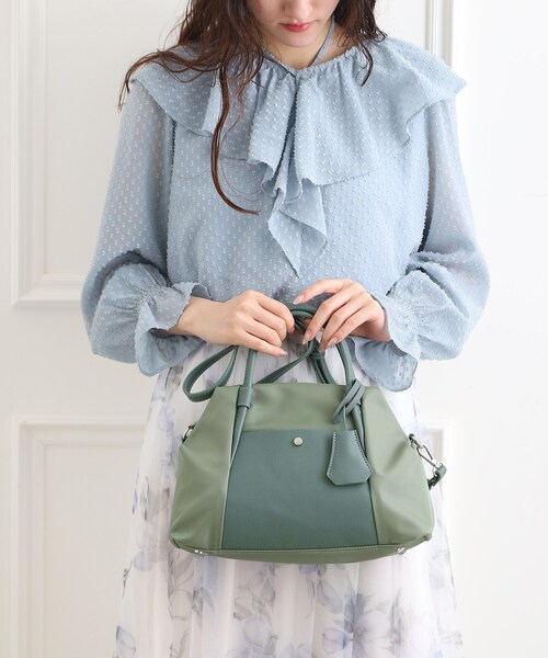 ESPERANZA(エスペランサ)の「【EC限定】ショルダー付ナイロンボストン(ボストンバッグ・レディース・グリーン系その他4/キャメル/ブラック系2・FREE)」の2枚目の写真