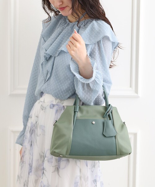ESPERANZA(エスペランサ)の「【EC限定】ショルダー付ナイロンボストン(ボストンバッグ・レディース・グリーン系その他4/キャメル/ブラック系2・FREE)」の4枚目の写真