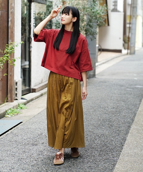 zootie(ズーティー)の「汗しみない クロップドTシャツ(Tシャツ/カットソー・レディース・ベージュ系/グレイッシュブルー/レッド系/カーキ系/杢グレー/ダークカーキ/モカ/ラベンダー/オフホワイト/ブラック/ネイビー・フリー)」の13枚目の写真