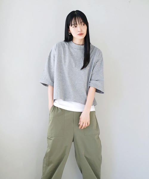 zootie(ズーティー)の「汗しみない クロップドTシャツ(Tシャツ/カットソー・レディース・ベージュ系/グレイッシュブルー/レッド系/カーキ系/杢グレー/ダークカーキ/モカ/ラベンダー/オフホワイト/ブラック/ネイビー・フリー)」の15枚目の写真