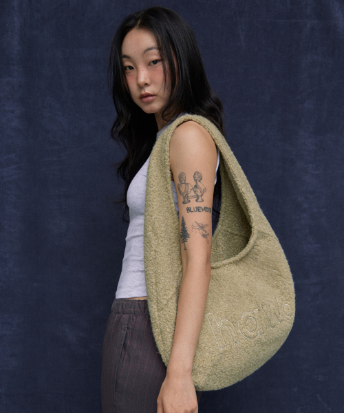 HAVEAWHALE(ハブアホエール)の「boucle pebble bag (GE)(ショルダーバッグ・レディース・その他・FREE)」の1枚目の写真