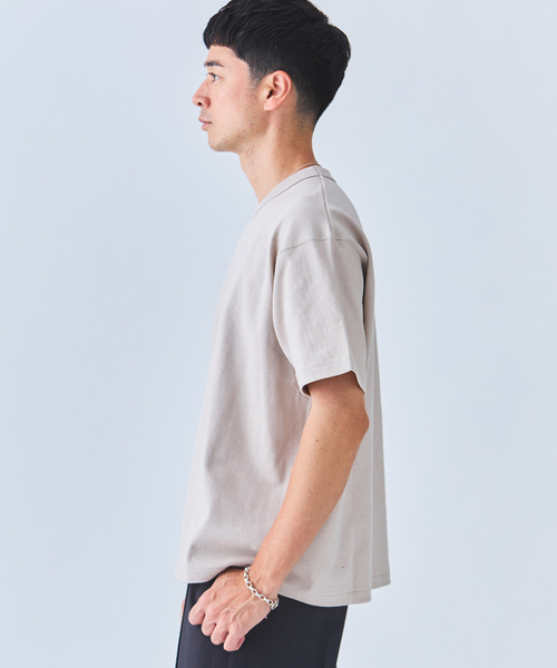 Ets.MATERIAUX(マテリオ)の「ETS.MATERIAUX(マテリオ) GOKUZYUKU 天竺 Tシャツ(Tシャツ/カットソー・メンズ・ベージュ系その他/ブラック/ネイビー/チャコールグレー/ホワイト・2/3)」の8枚目の写真