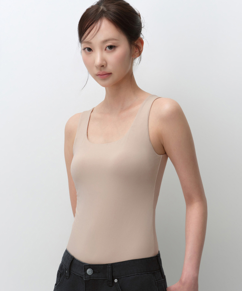 MUSINSA STANDARD WOMAN（ムシンサスタンダードウーマン）の「[クールタンダード] ブラタンクトップ [ベージュ]（Tシャツ/カットソー・レディース・その他・X-SMALL/SMALL/MEDIUM/LARGE）」の2枚目の写真