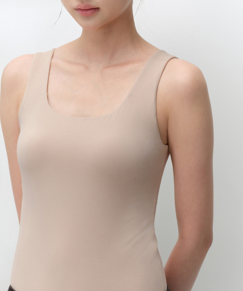 MUSINSA STANDARD WOMAN（ムシンサスタンダードウーマン）の「[クールタンダード] ブラタンクトップ [ベージュ]（Tシャツ/カットソー・レディース・その他・X-SMALL/SMALL/MEDIUM/LARGE）」の5枚目の写真