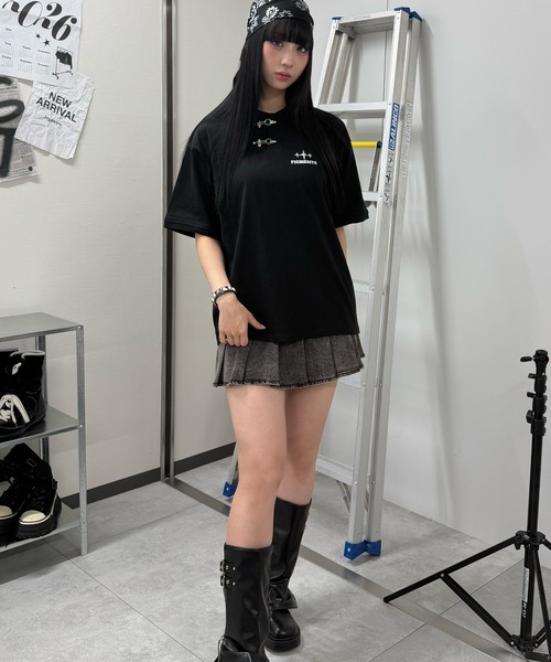 Figments（フィグメンツ）の「メタルフックポロ（ポロシャツ・レディース・ブラック・FREE）」の3枚目の写真