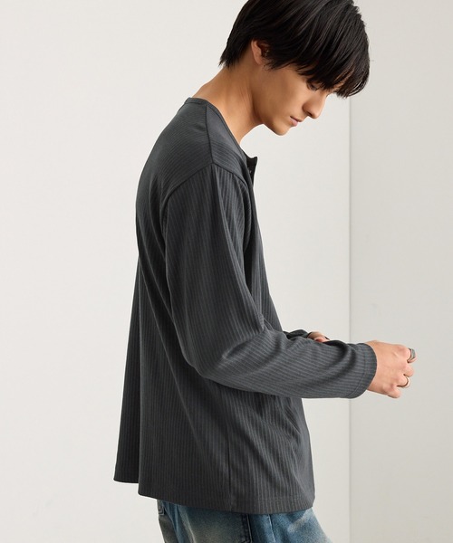 MONO-MART(モノマート)の「テレコリブ ヘンリーネック コンパクト ベーシック長袖Tシャツ(Tシャツ/カットソー・メンズ・カーキオリーブ/杢グレー/スミクロ/オフホワイト/ダークブラウン・S/M/L)」の12枚目の写真