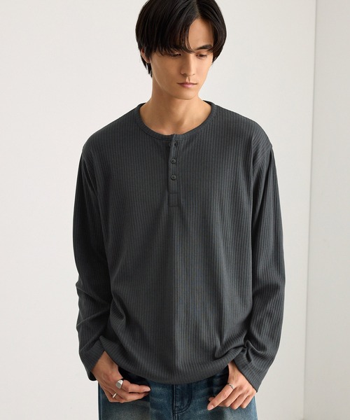 MONO-MART(モノマート)の「テレコリブ ヘンリーネック コンパクト ベーシック長袖Tシャツ(Tシャツ/カットソー・メンズ・カーキオリーブ/杢グレー/スミクロ/オフホワイト/ダークブラウン・S/M/L)」の21枚目の写真
