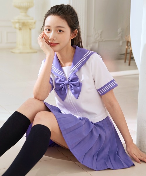 LunaBelle（ルナベル）の「【制服コスプレ3点セット】スーパーカラフルセーラー服（半袖シャツ ・スカート ・スクールリボン）（コスチューム/パーティーグッズ・レディース・ミント/ブルー/レッド/ブラック/オレンジ/ネイビー系/グリーン/サックスブルー/ホワイト×レッド/ネイビー/グレー/ピンク/イエロー/パープル・M/L/2L/S）」の10枚目の写真