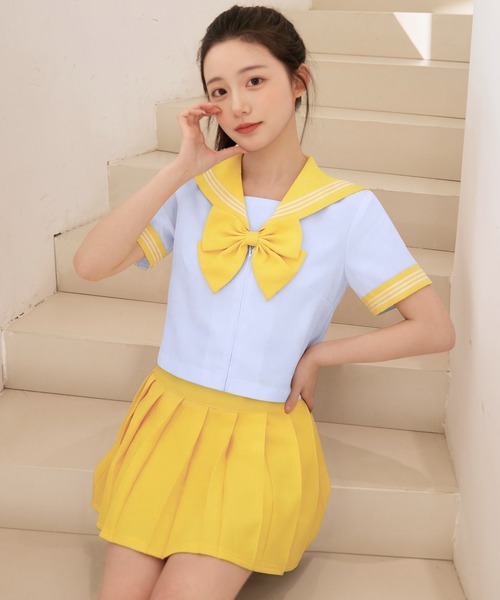 LunaBelle（ルナベル）の「【制服コスプレ3点セット】スーパーカラフルセーラー服（半袖シャツ ・スカート ・スクールリボン）（コスチューム/パーティーグッズ・レディース・ミント/ブルー/レッド/ブラック/オレンジ/ネイビー系/グリーン/サックスブルー/ホワイト×レッド/ネイビー/グレー/ピンク/イエロー/パープル・M/L/2L/S）」の11枚目の写真