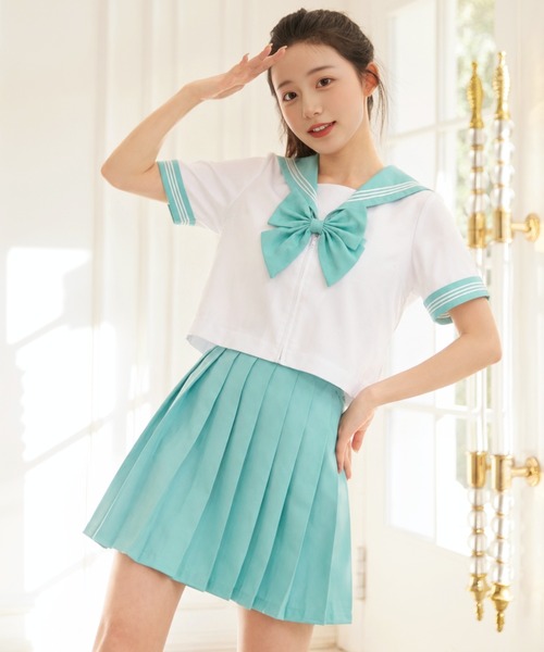 LunaBelle（ルナベル）の「【制服コスプレ3点セット】スーパーカラフルセーラー服（半袖シャツ ・スカート ・スクールリボン）（コスチューム/パーティーグッズ・レディース・ミント/ブルー/レッド/ブラック/オレンジ/ネイビー系/グリーン/サックスブルー/ホワイト×レッド/ネイビー/グレー/ピンク/イエロー/パープル・M/L/2L/S）」の5枚目の写真