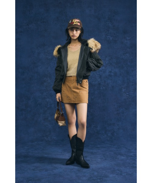 MOUSSY（マウジー）の「【26年AW新作】【展示会人気No.1】CROPPED N2-B（ブルゾン・レディース・カーキ/ベージュ/ライトブラック・FREE）」の21枚目の写真